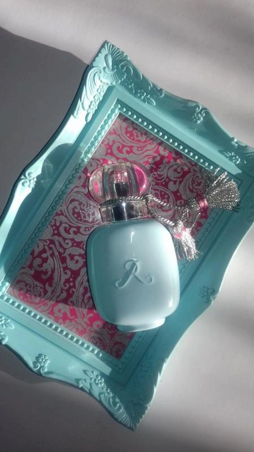 Les Parfums de Rosine Rose des Neiges Les Parfums de Rosine Rose des Neiges