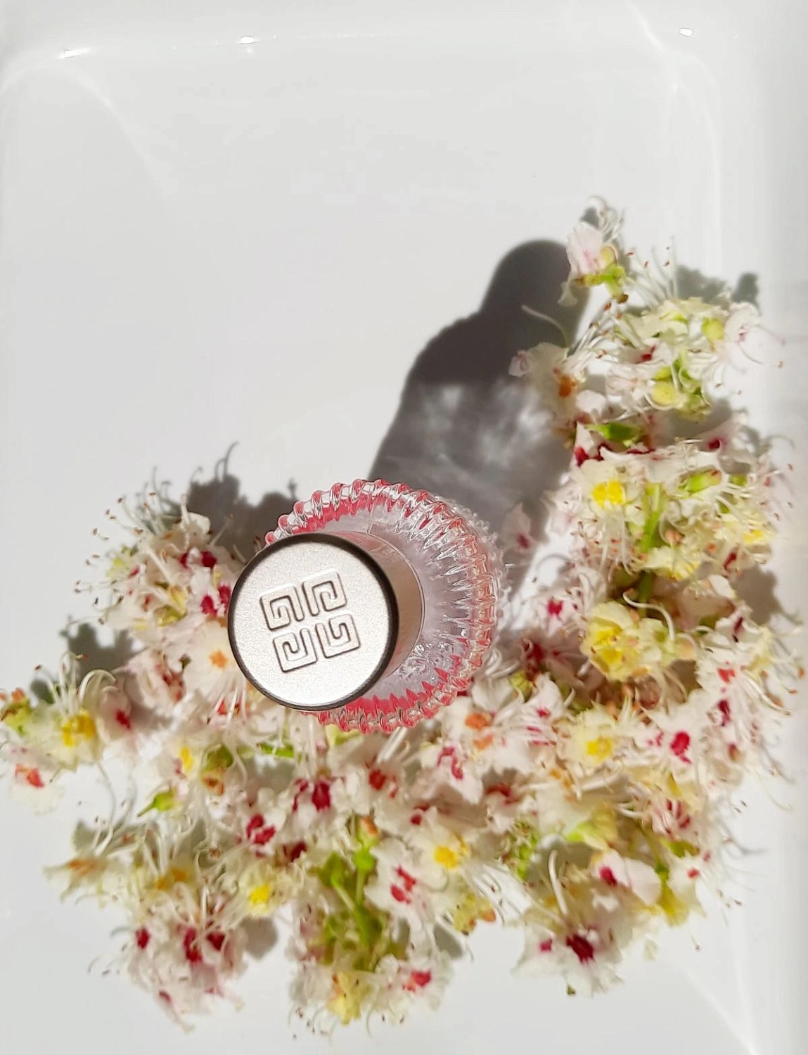 GIVENCHY Eaudemoiselle Rose a la Folie GIVENCHY Eaudemoiselle Rose a la Folie