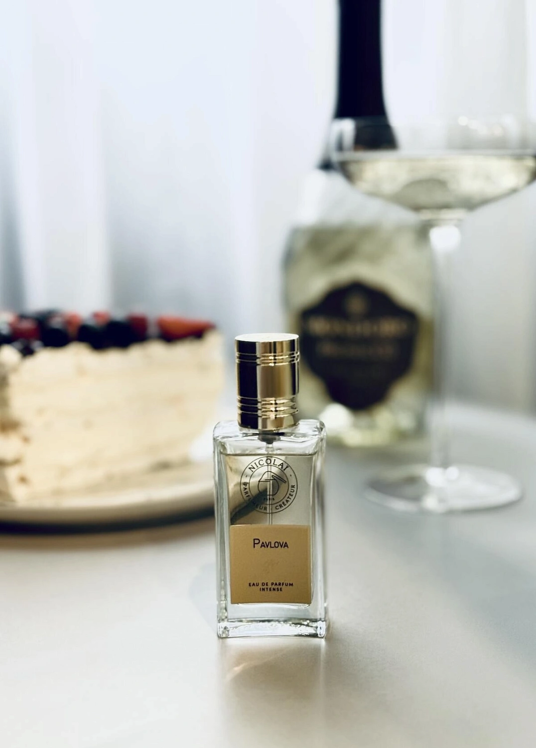 NICOLAI Pavlova NICOLAI Pavlova
