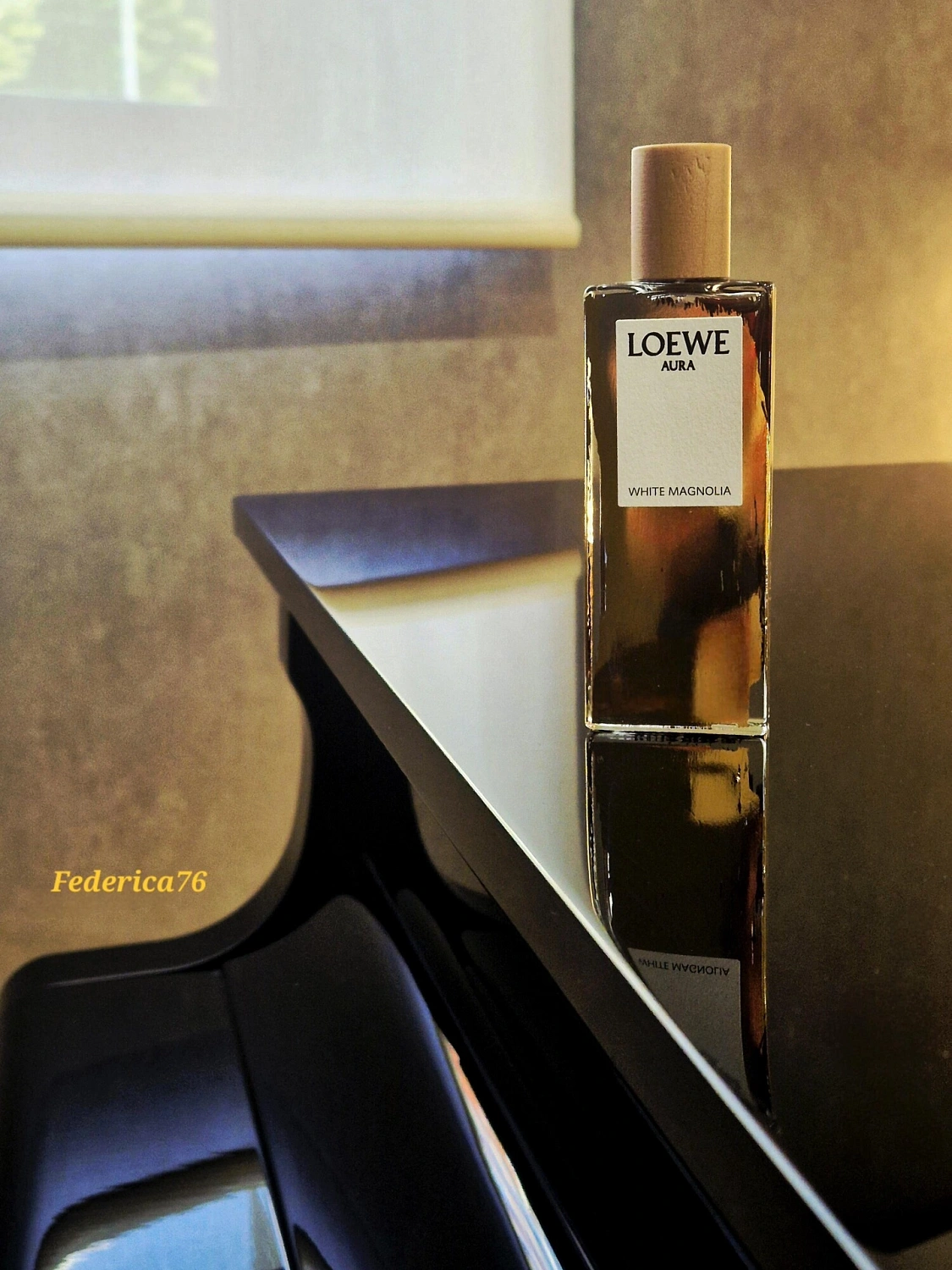 Loewe Aura White Magnolia