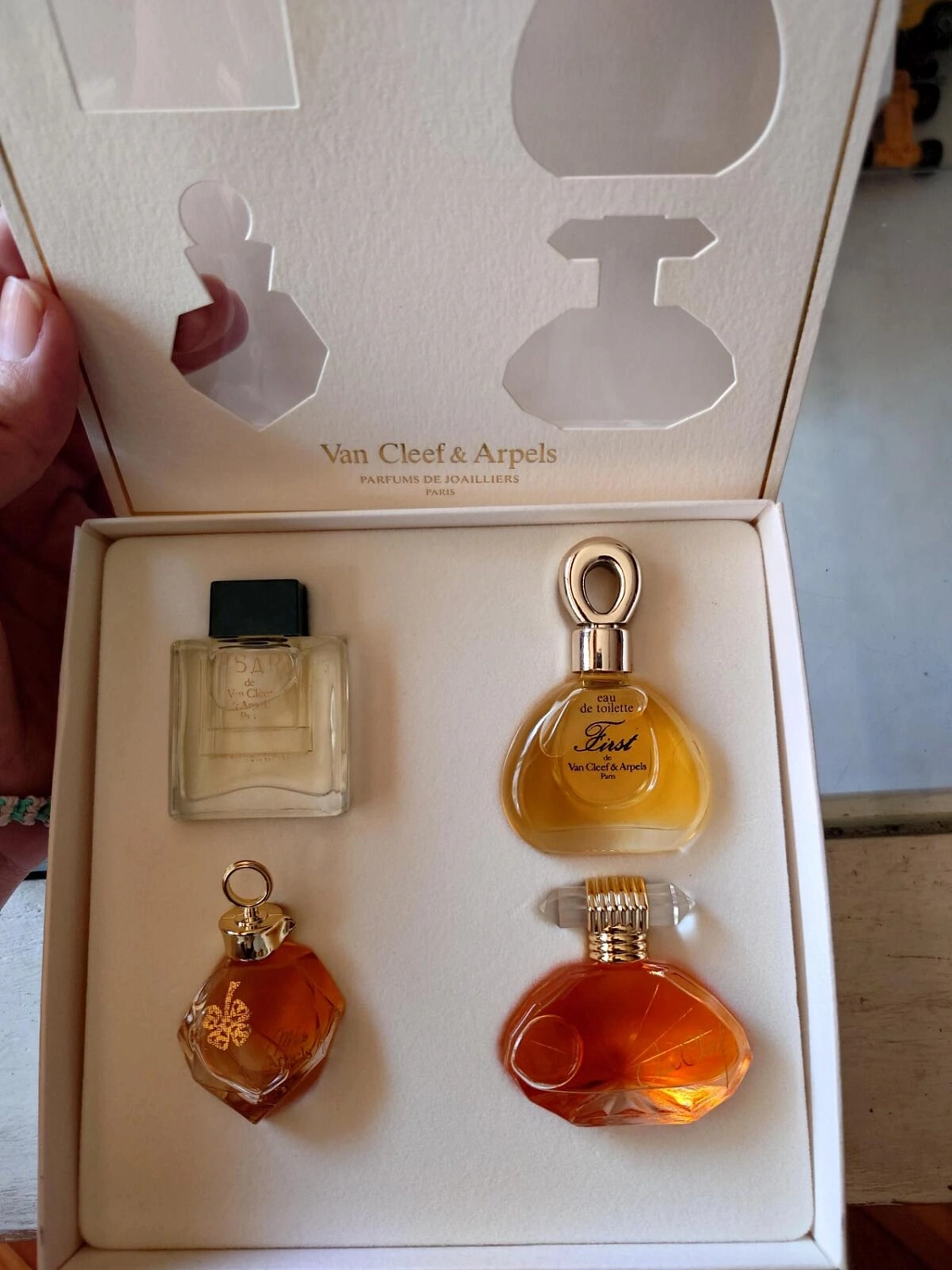 Van Cleef & Arpels Miss Arpels