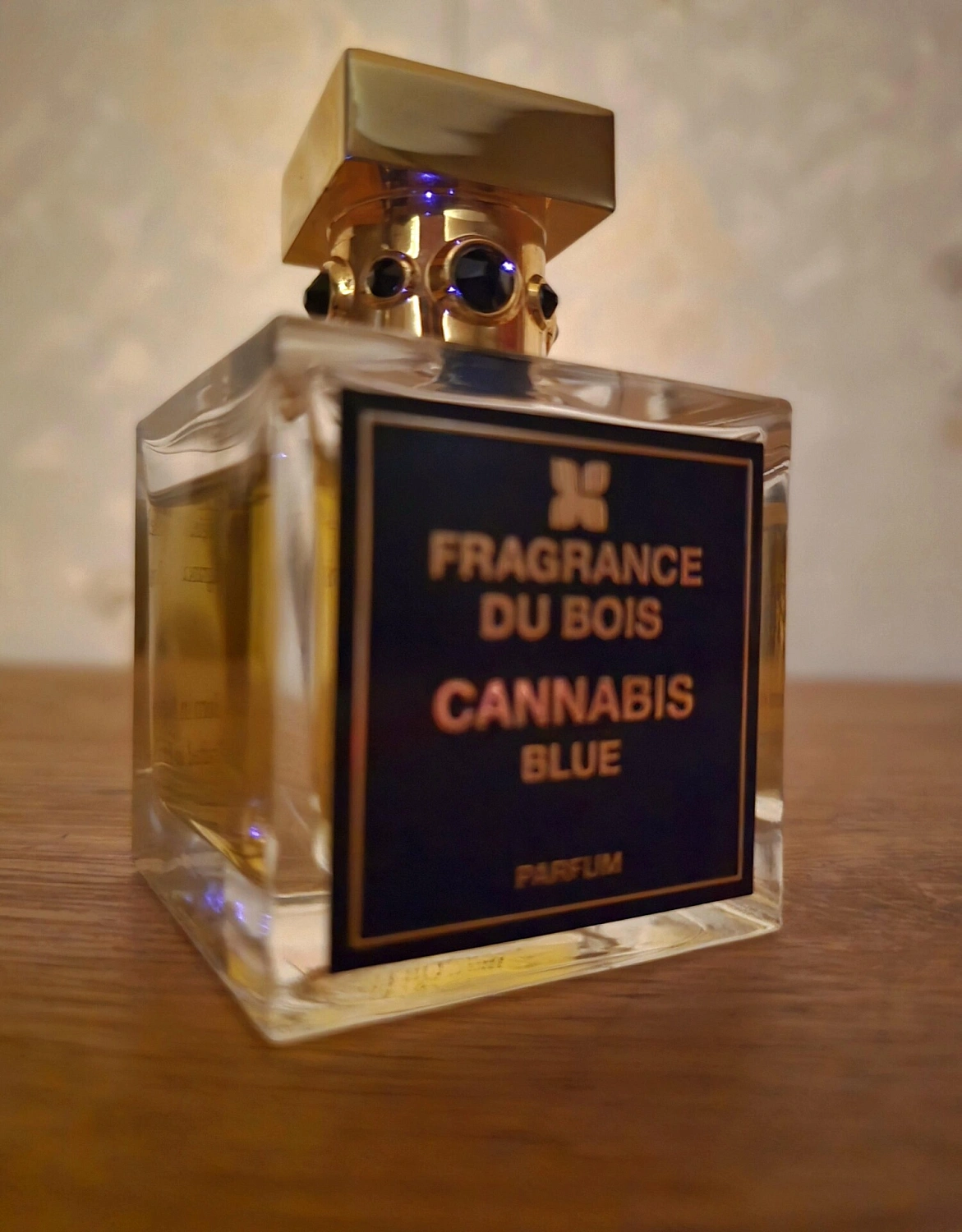 Fragrance du Bois Cannabis Blue