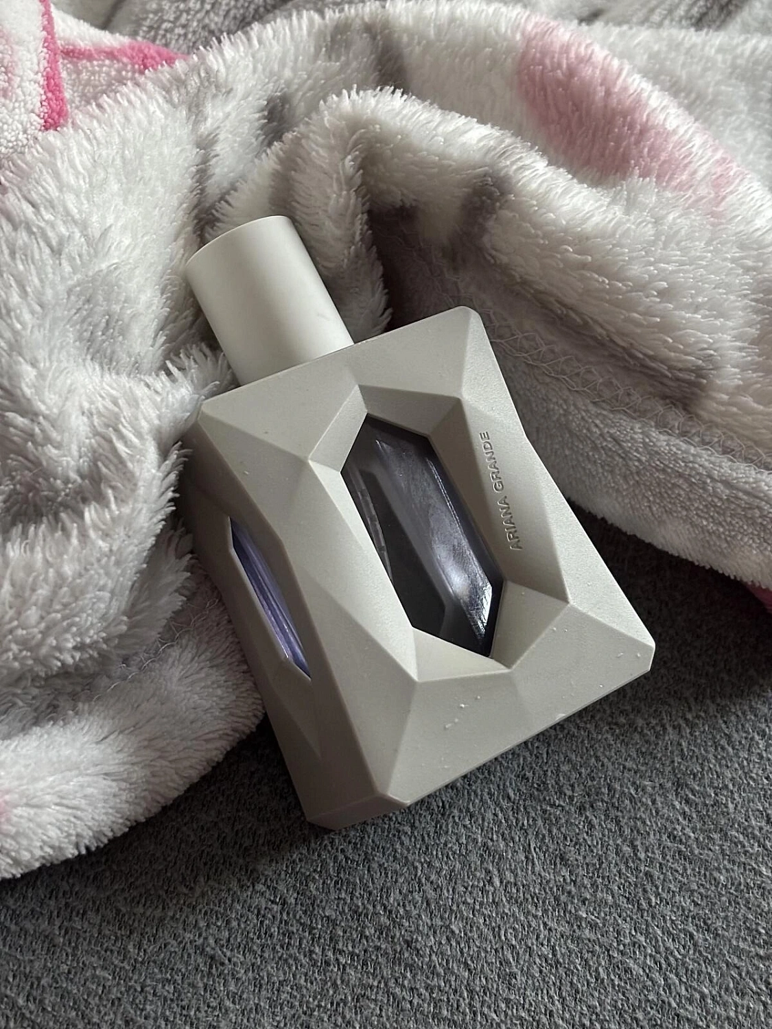 Ariana Grande God Is A Woman