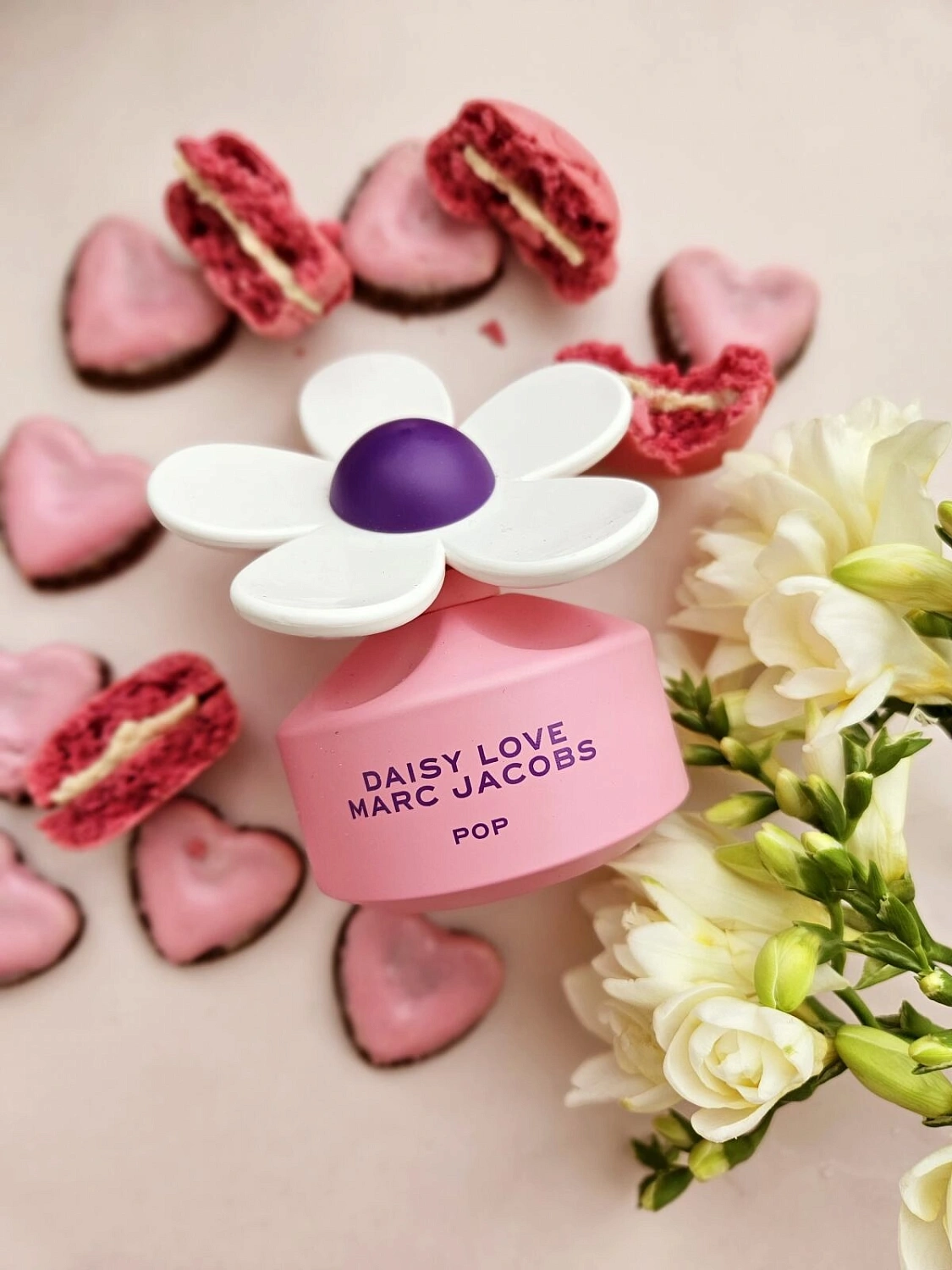 MARC JACOBS Daisy Love Pop