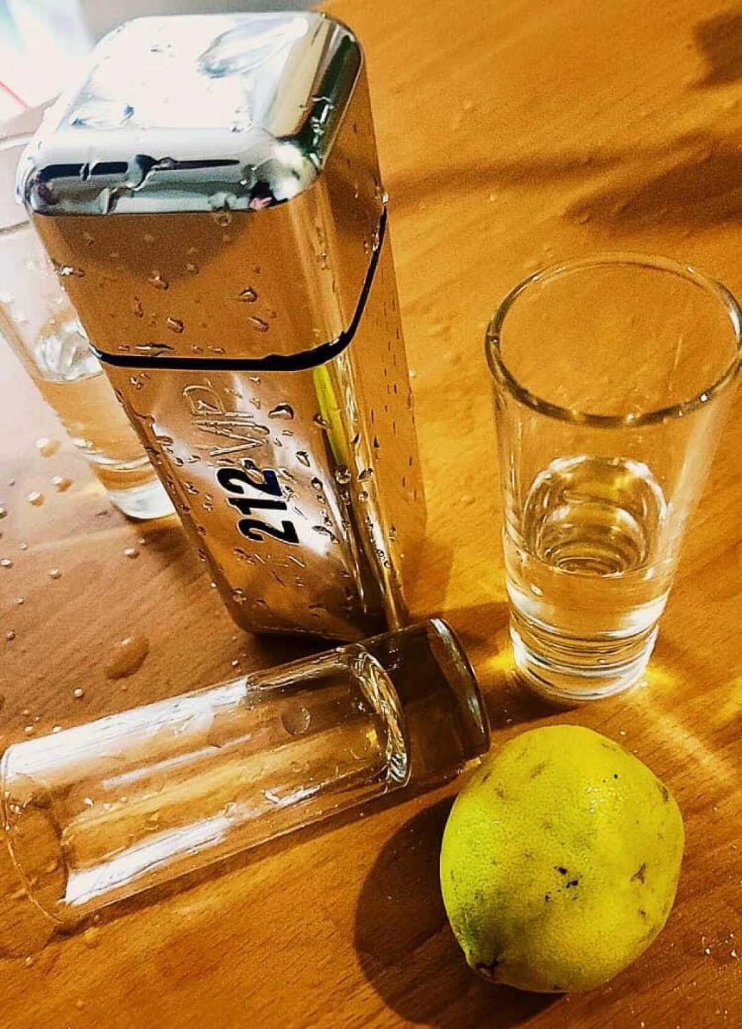 CAROLINA HERRERA 212 Vip Men