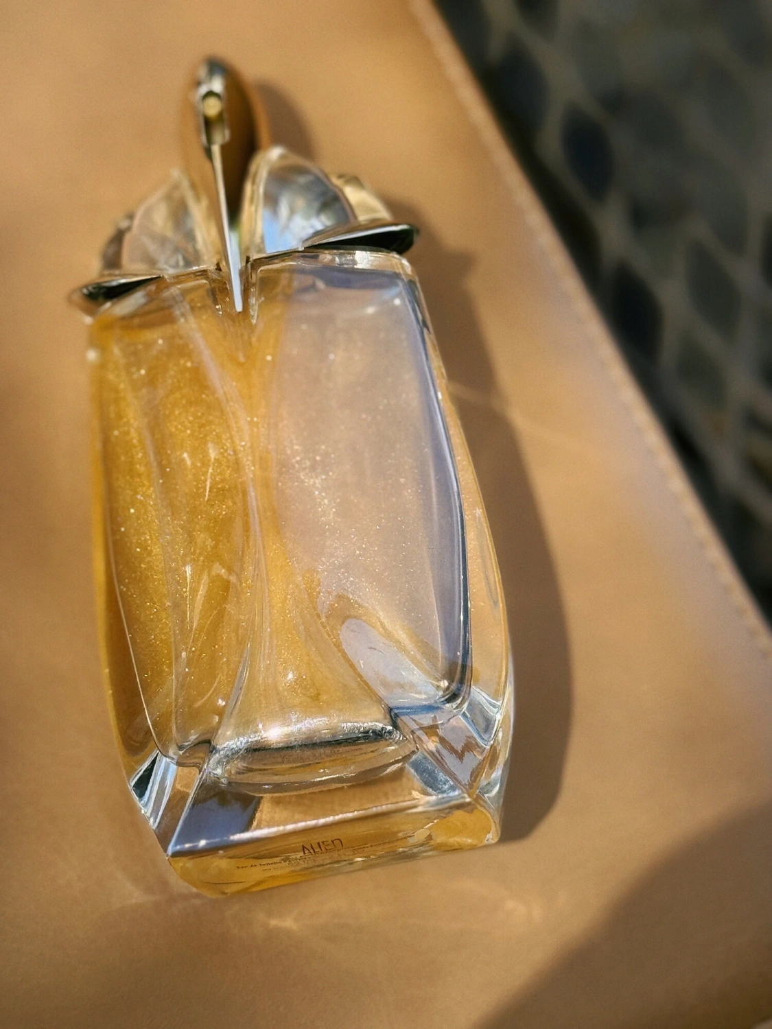 Mugler Alien Eau Extraordinaire Gold Shimmer