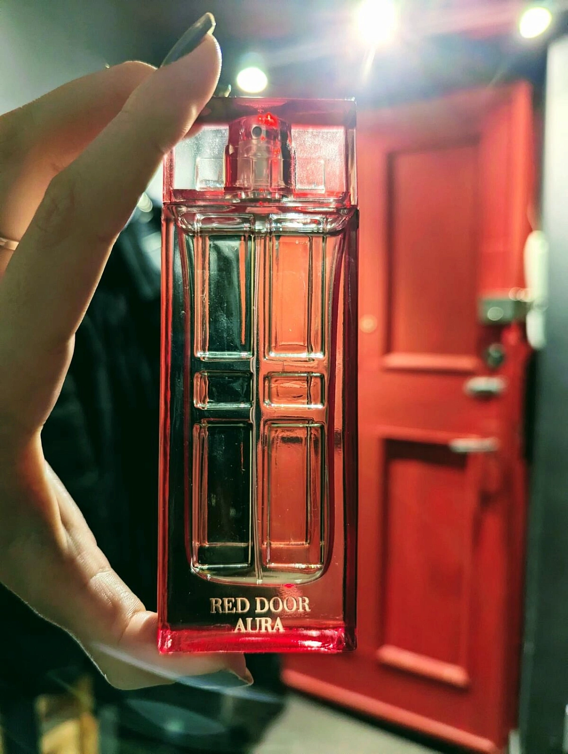 Elizabeth Arden Red Door Aura