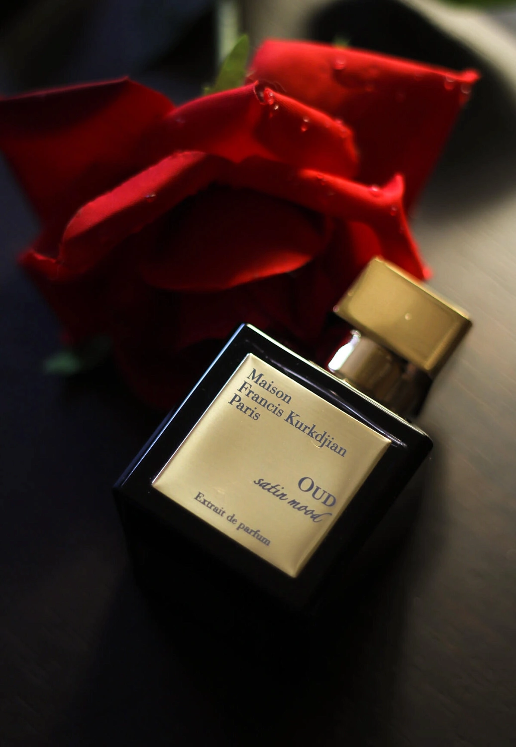Maison Francis Kurkdjian Oud Satin Mood Extrait de parfum Maison Francis Kurkdjian Oud Satin Mood Extrait de parfum