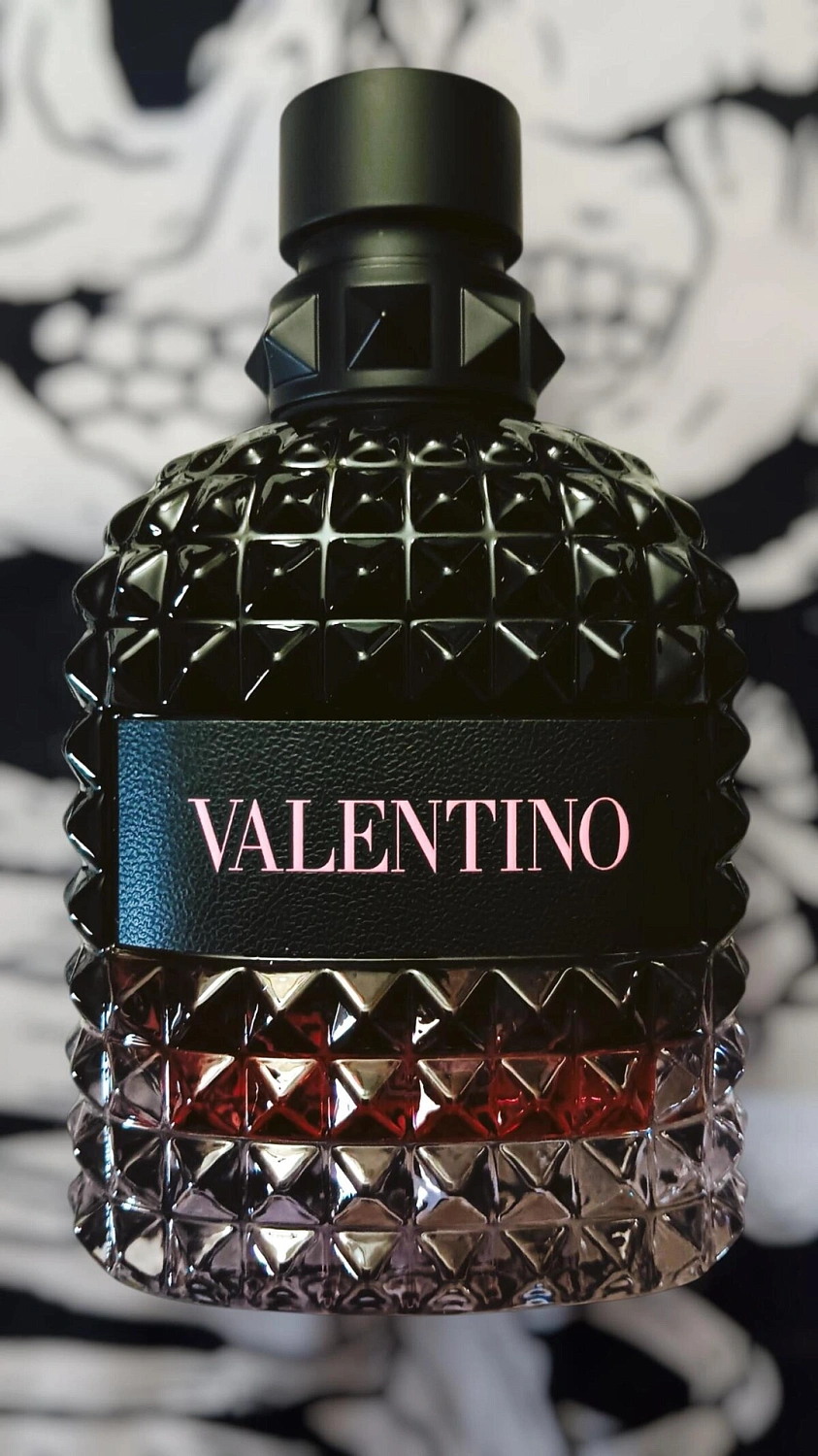 Valentino Uomo Born In Roma Intense