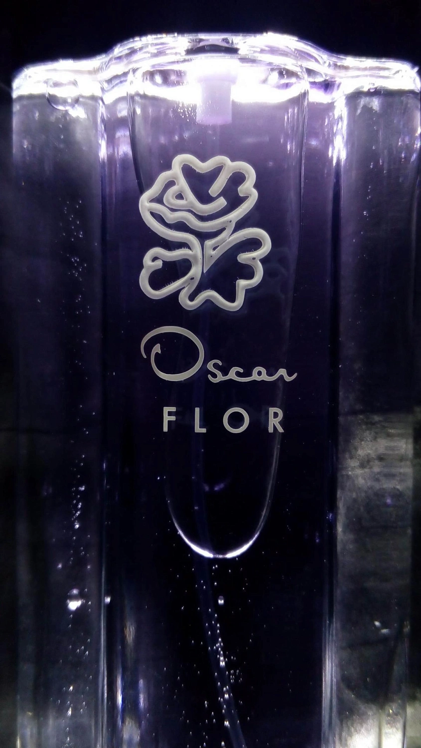 Oscar de la Renta Oscar Flor