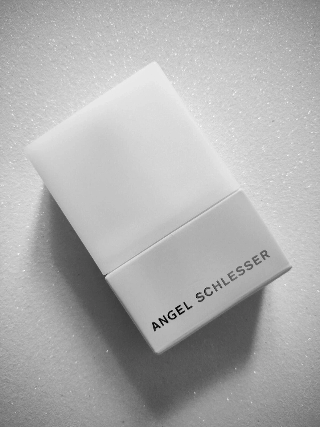 Angel Schlesser Femme