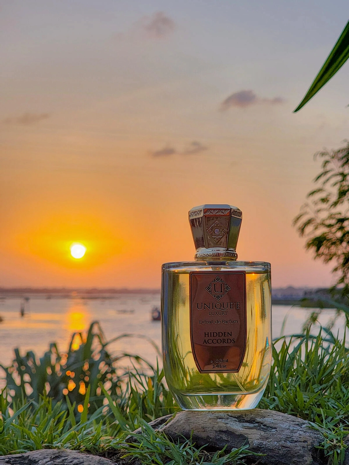 Unique'e Luxury Hidden Accords