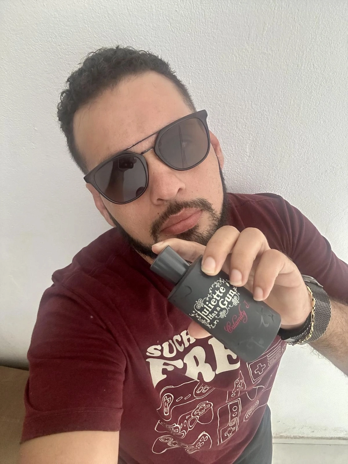 Juliette Has A Gun Calamity J