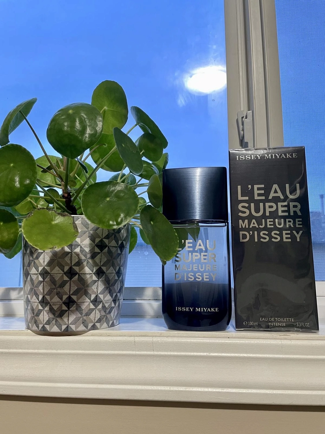 Issey Miyake L’Eau Super Majeure d'Issey Issey Miyake L’Eau Super Majeure d'Issey