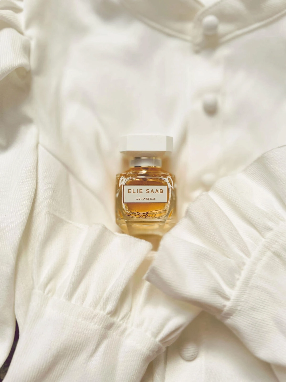 Elie Saab Le Parfum in White