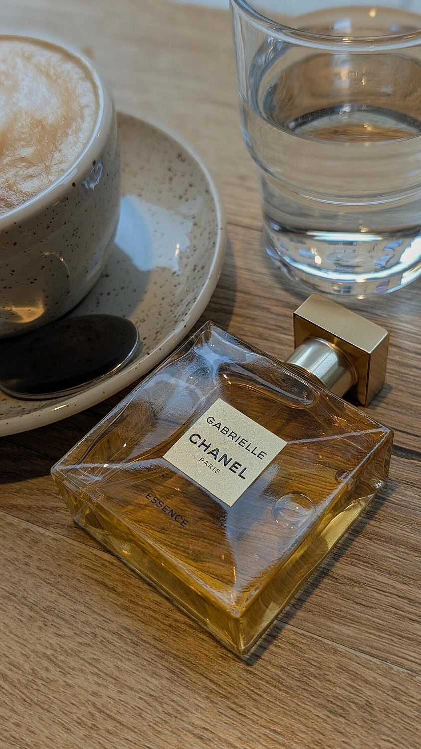 Chanel Gabrielle Essence