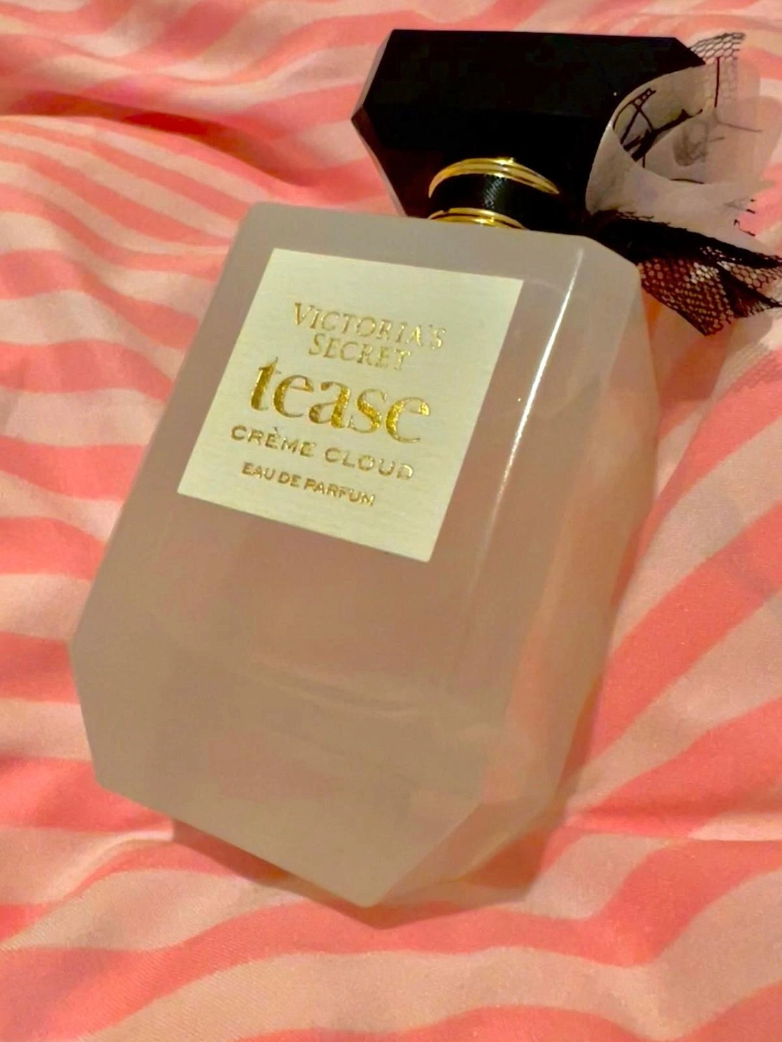 Victoria`s Secret Tease Creme Cloud Victoria`s Secret Tease Creme Cloud