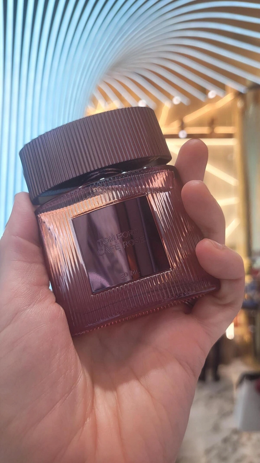 Tom Ford Cafe Rose (2023)