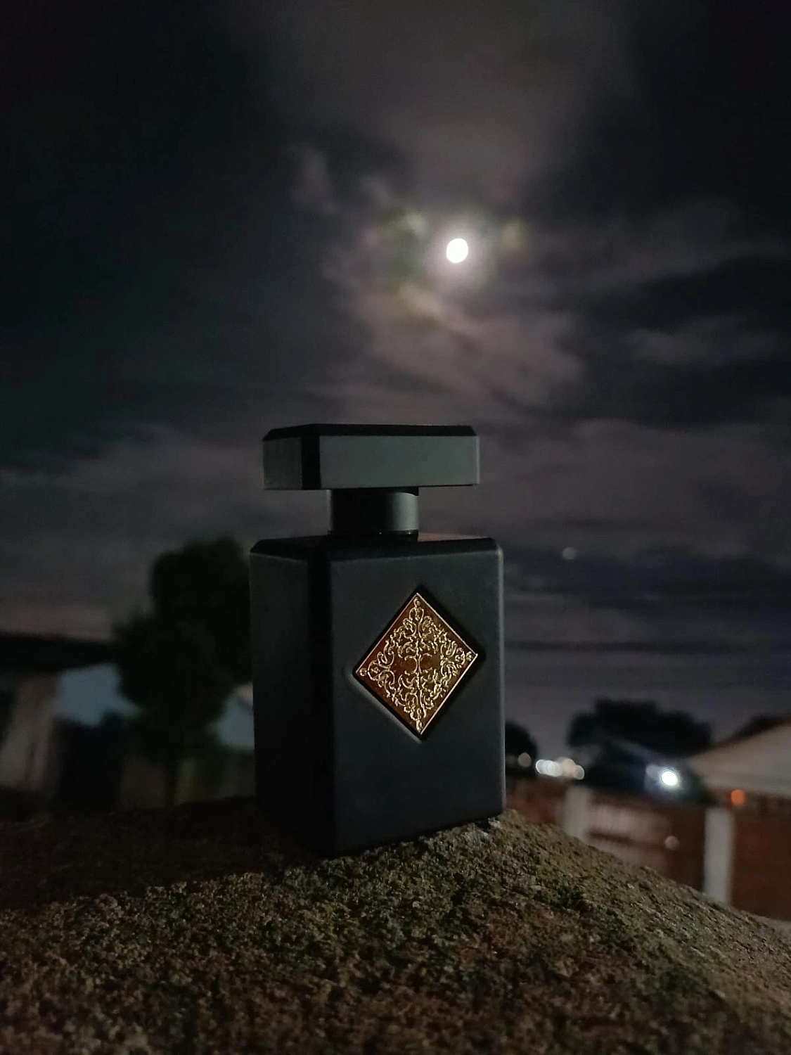 Initio Parfums Privés Side Effect