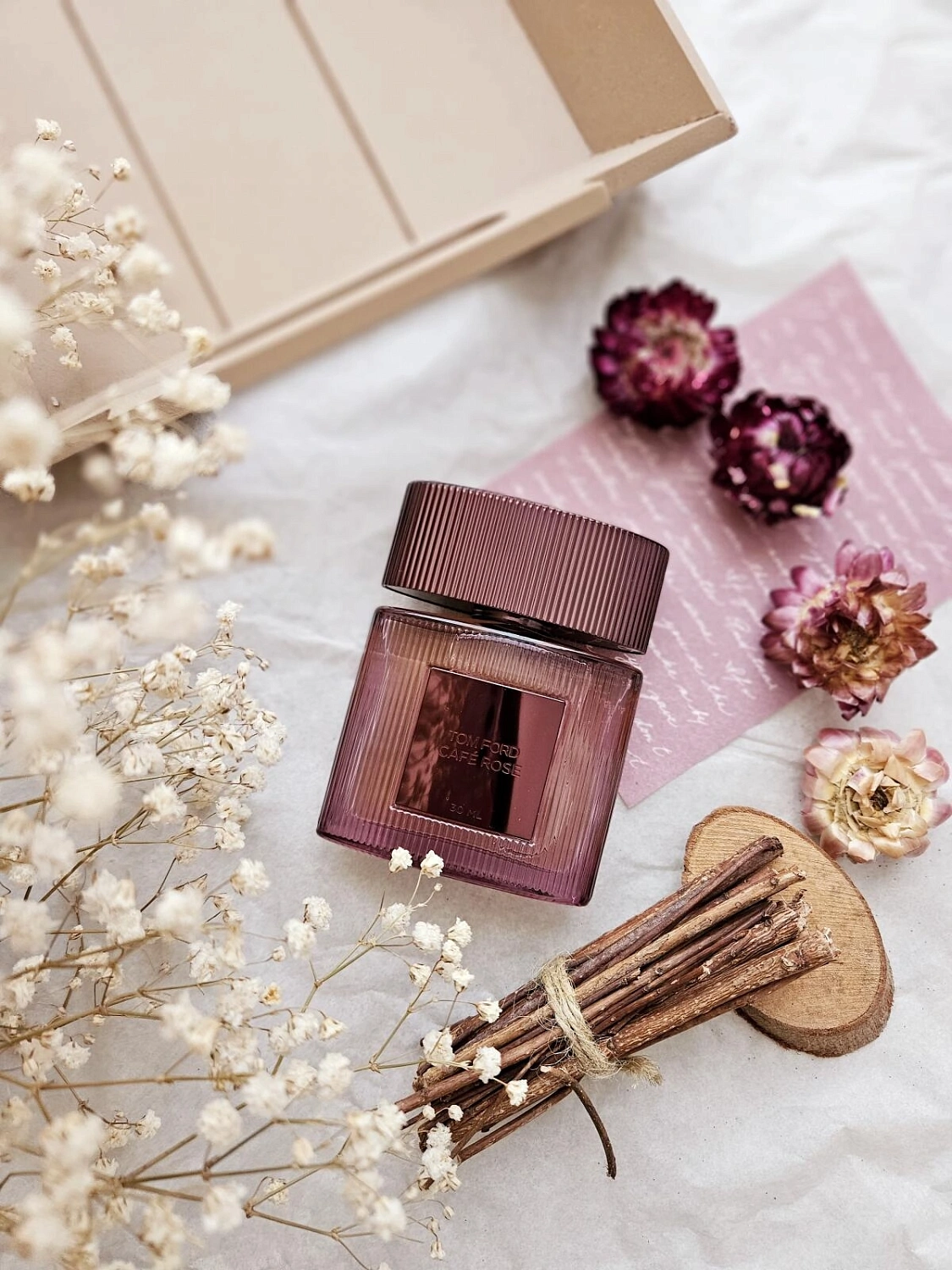 Tom Ford Cafe Rose (2023)