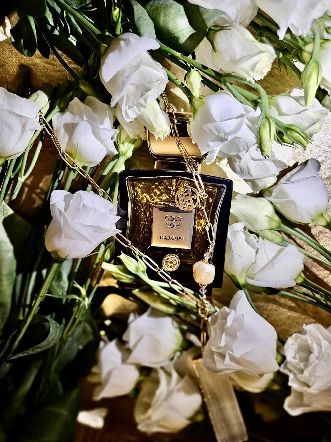 Majouri Gold Noir Majouri Gold Noir