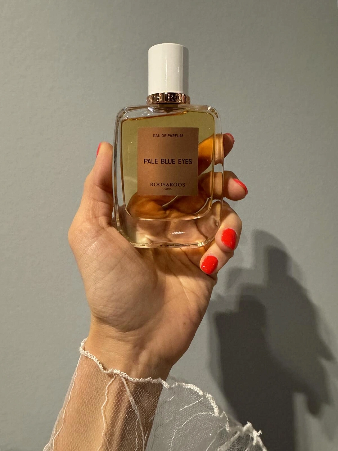 Roos & Roos Pale Blue Eyes