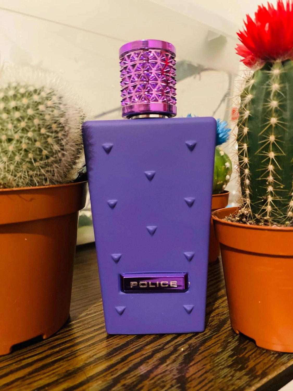 Police Shock-In-Scent For Women