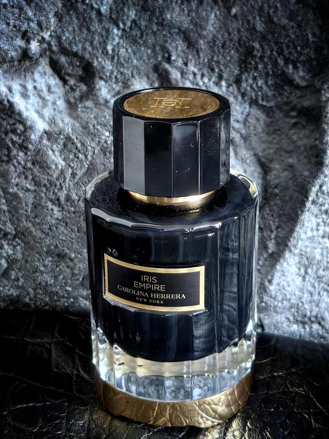 CAROLINA HERRERA Iris Empire