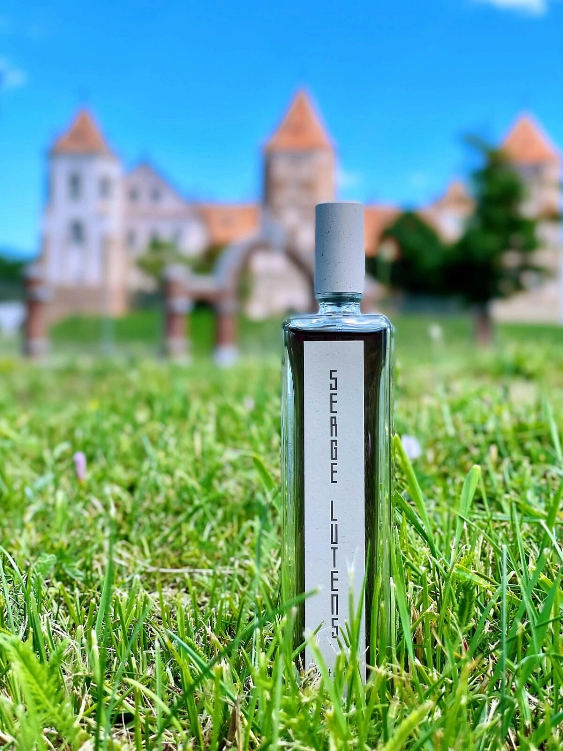 Serge Lutens Point Du Jour Serge Lutens Point Du Jour