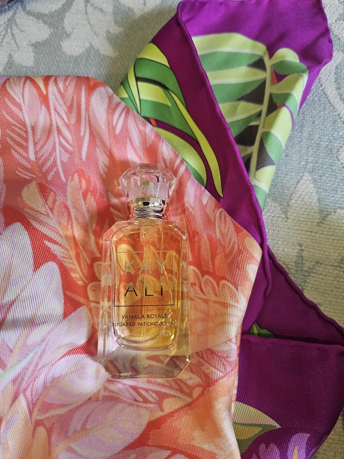 Kayali Vanilla Royale Sugared Patchouli 64