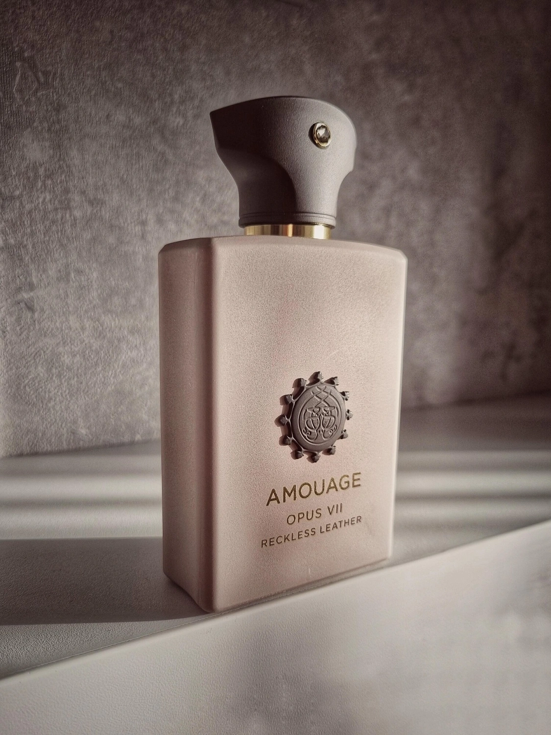 Amouage The Library Collection Opus VII Reckless Leather