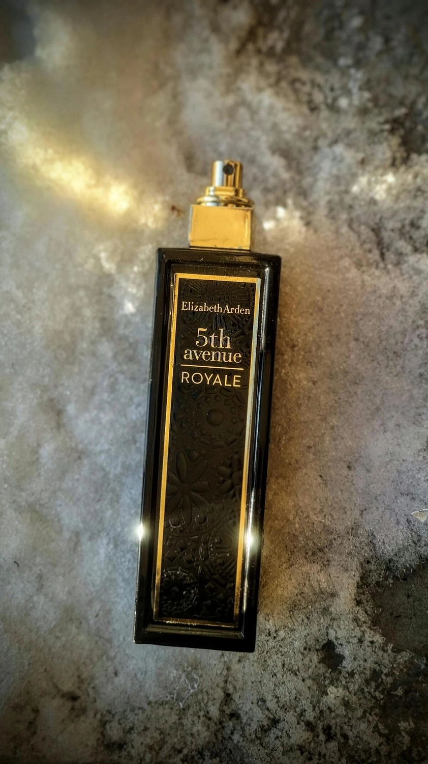 Elizabeth Arden 5th Avenue Royale
