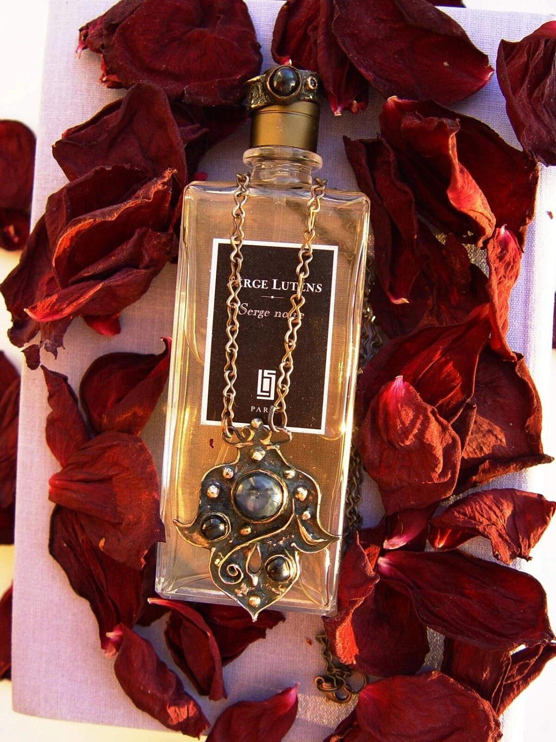 Serge Lutens Serge Noire