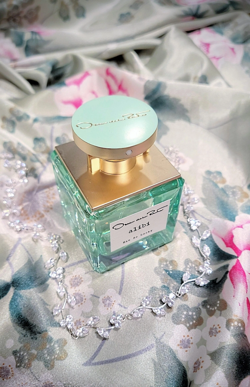 Oscar de la Renta Alibi Eau So Lucky