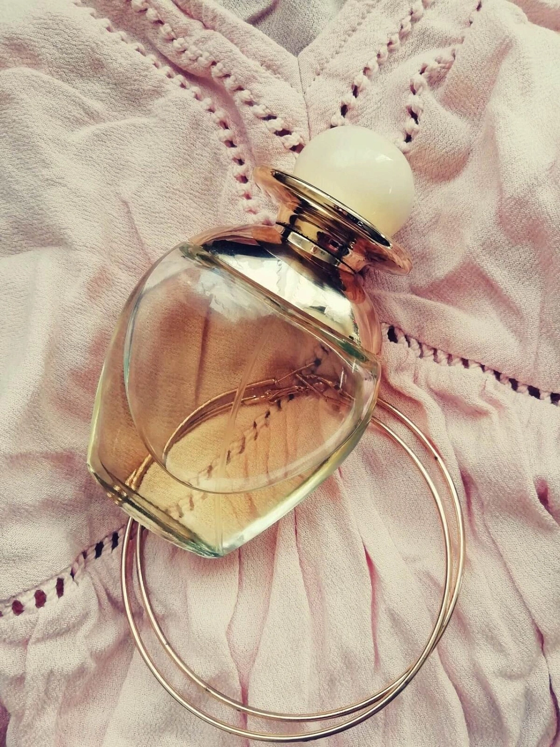 Bill Blass Nude Black