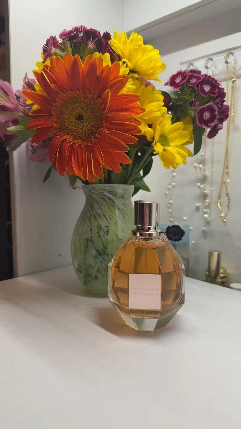 Viktor & Rolf Flowerbomb