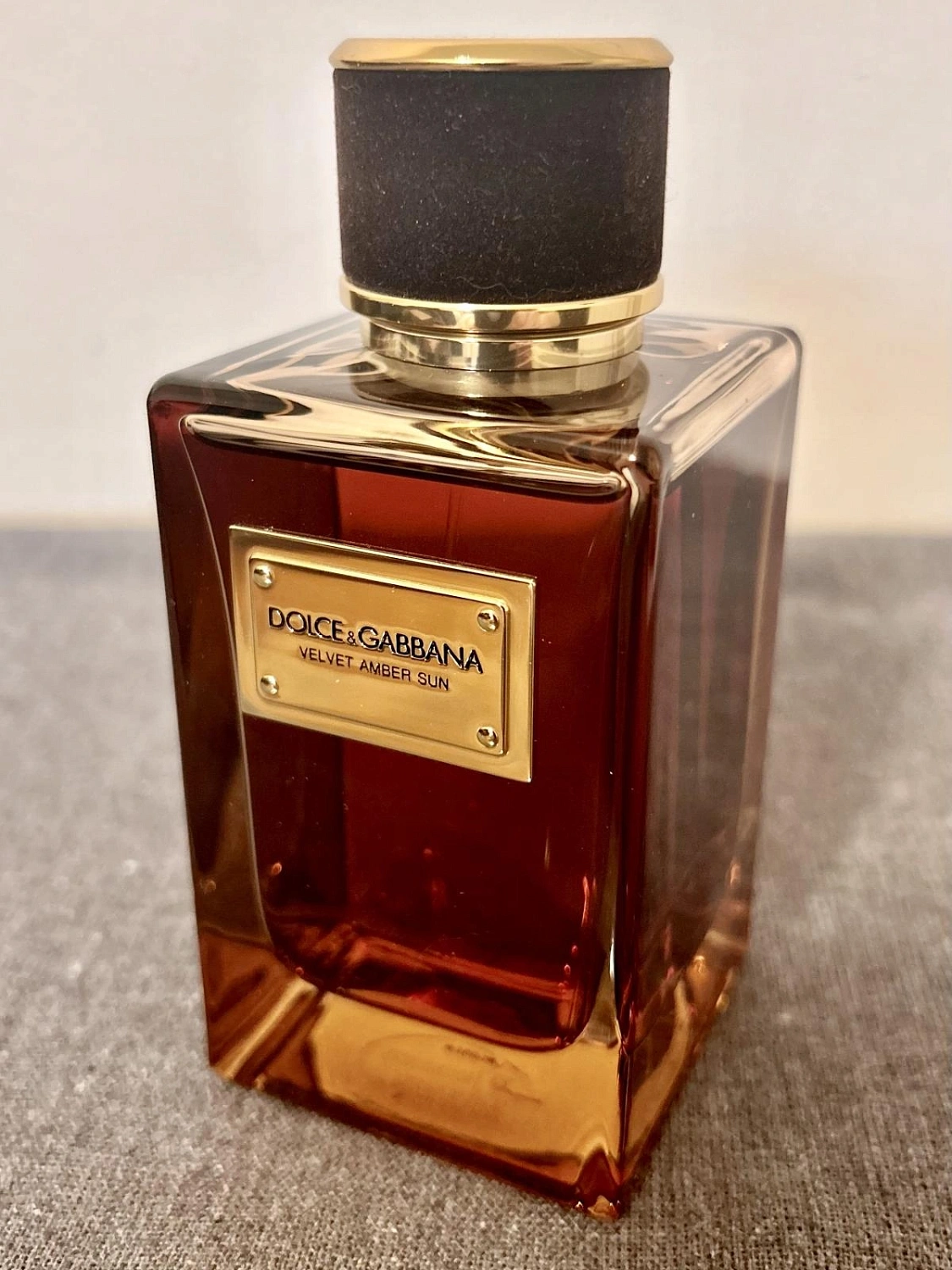 DOLCE & GABBANA Velvet Amber Sun