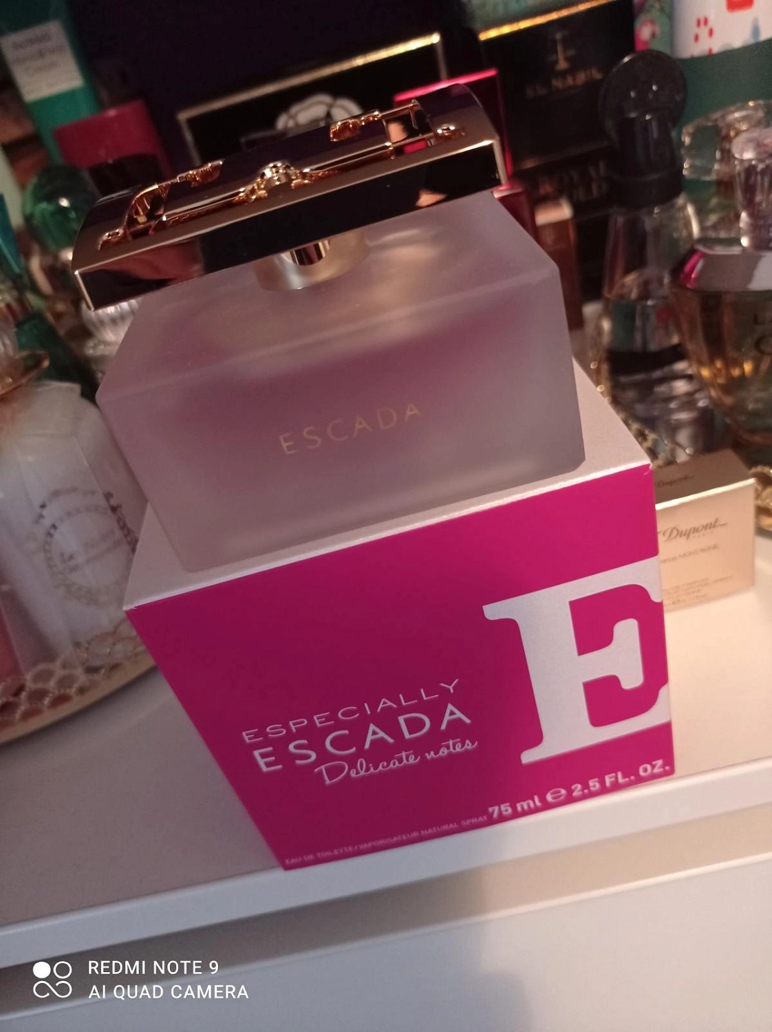 Especially Escada Delicate notes