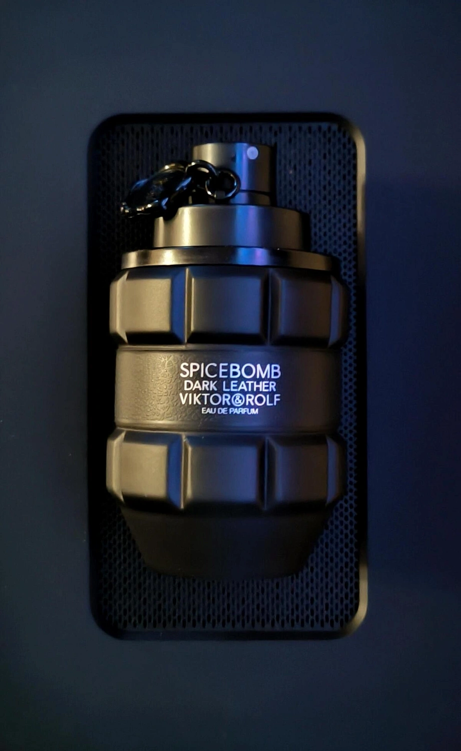 Viktor & Rolf Spicebomb Dark Leather