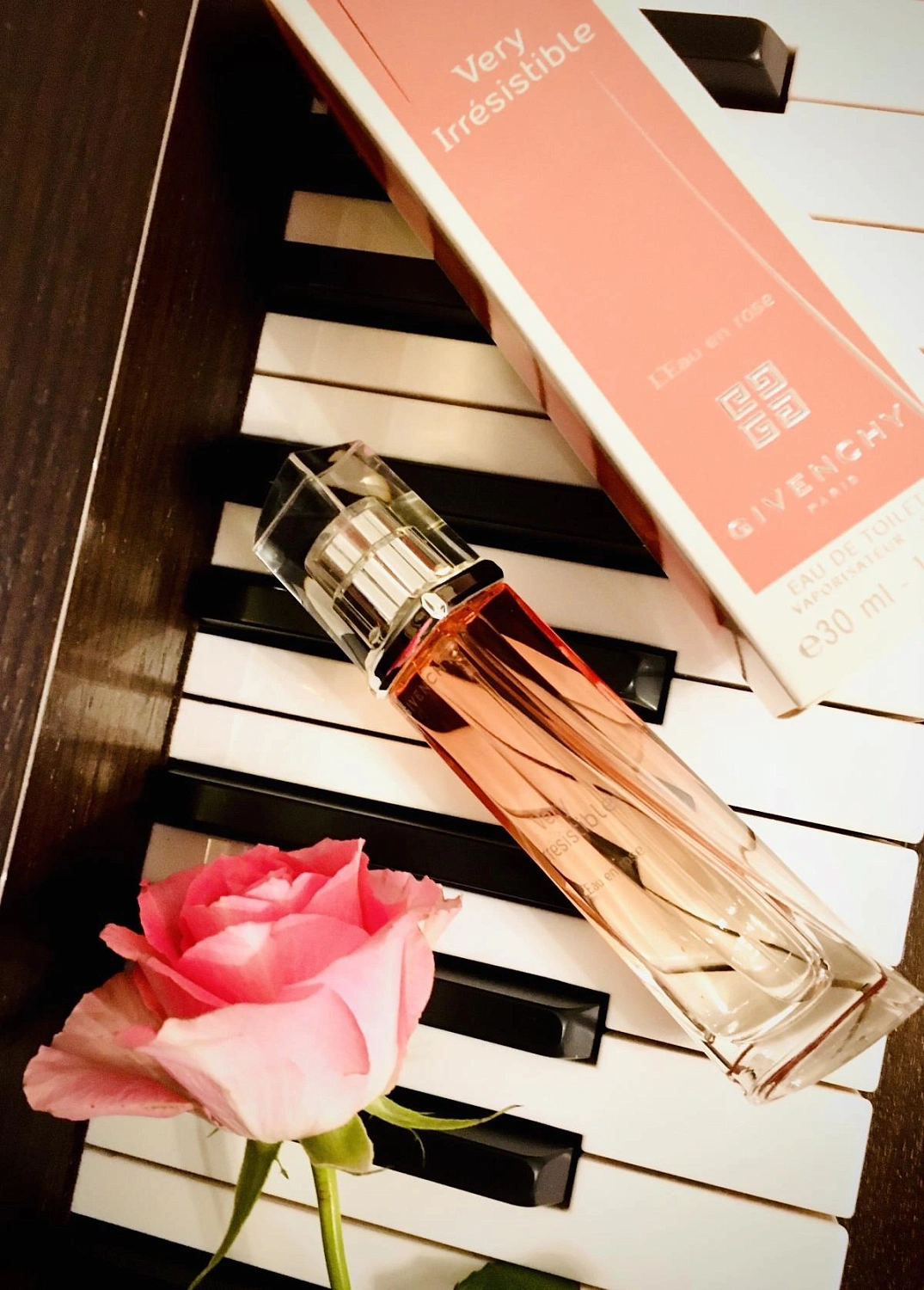 GIVENCHY Very Irresistible L’Eau en Rose