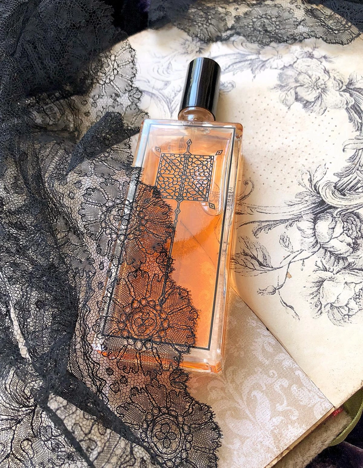 Serge Lutens Zellige Limited Edition: Fleurs d'Oranger