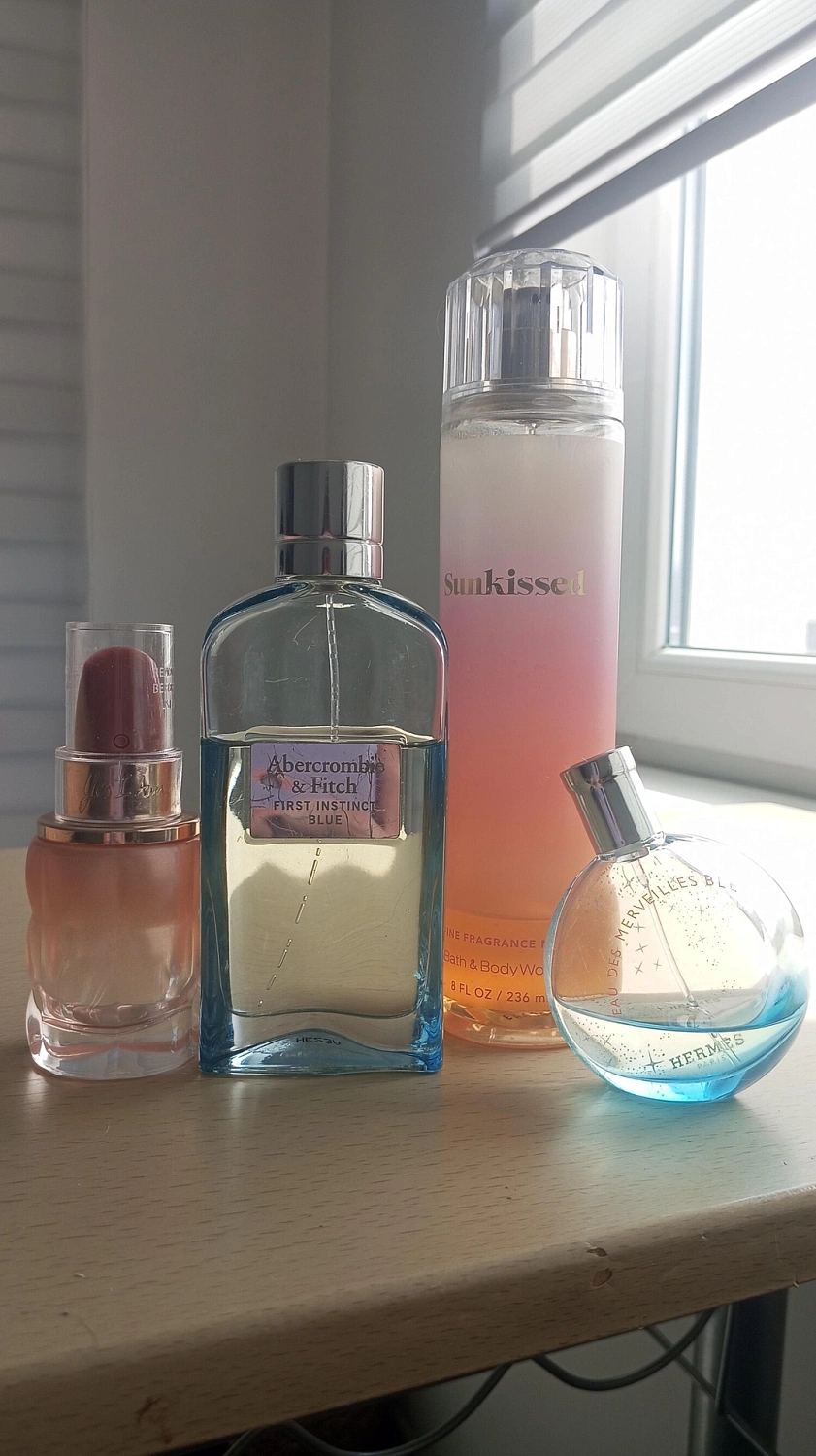Abercrombie & Fitch First Instinct Blue For Her