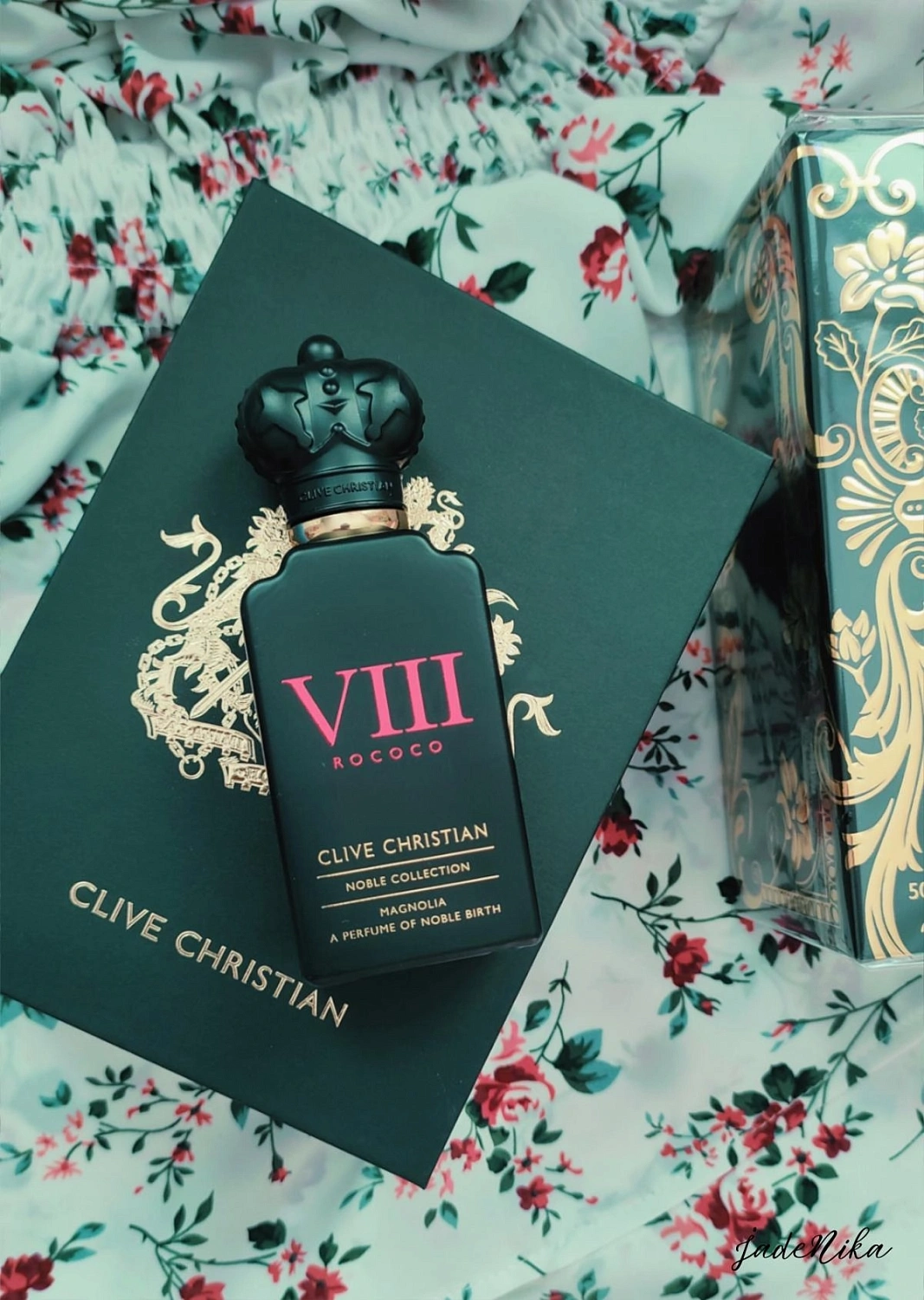 Clive Christian VIII Rococo Magnolia Clive Christian VIII Rococo Magnolia
