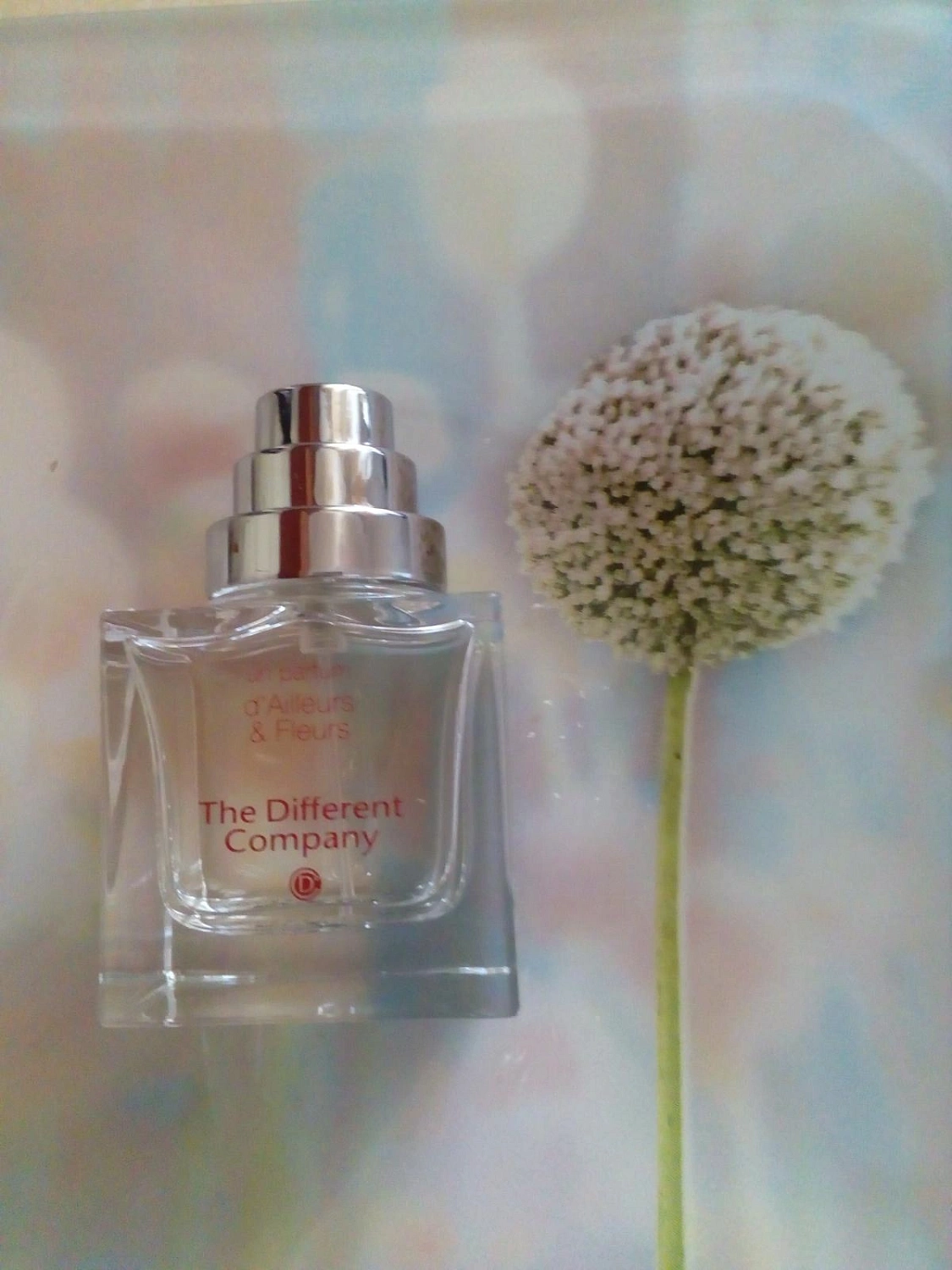 The Different Company Un Parfum d'Ailleurs et Fleurs