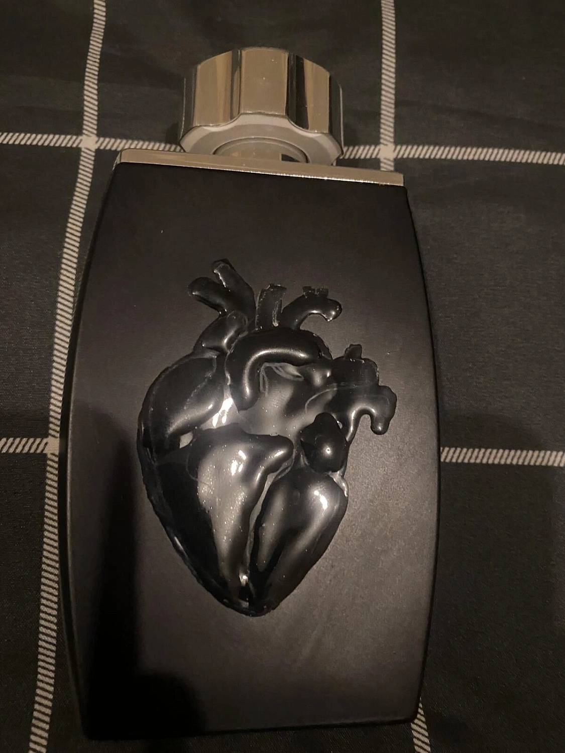 Lalique White in Black