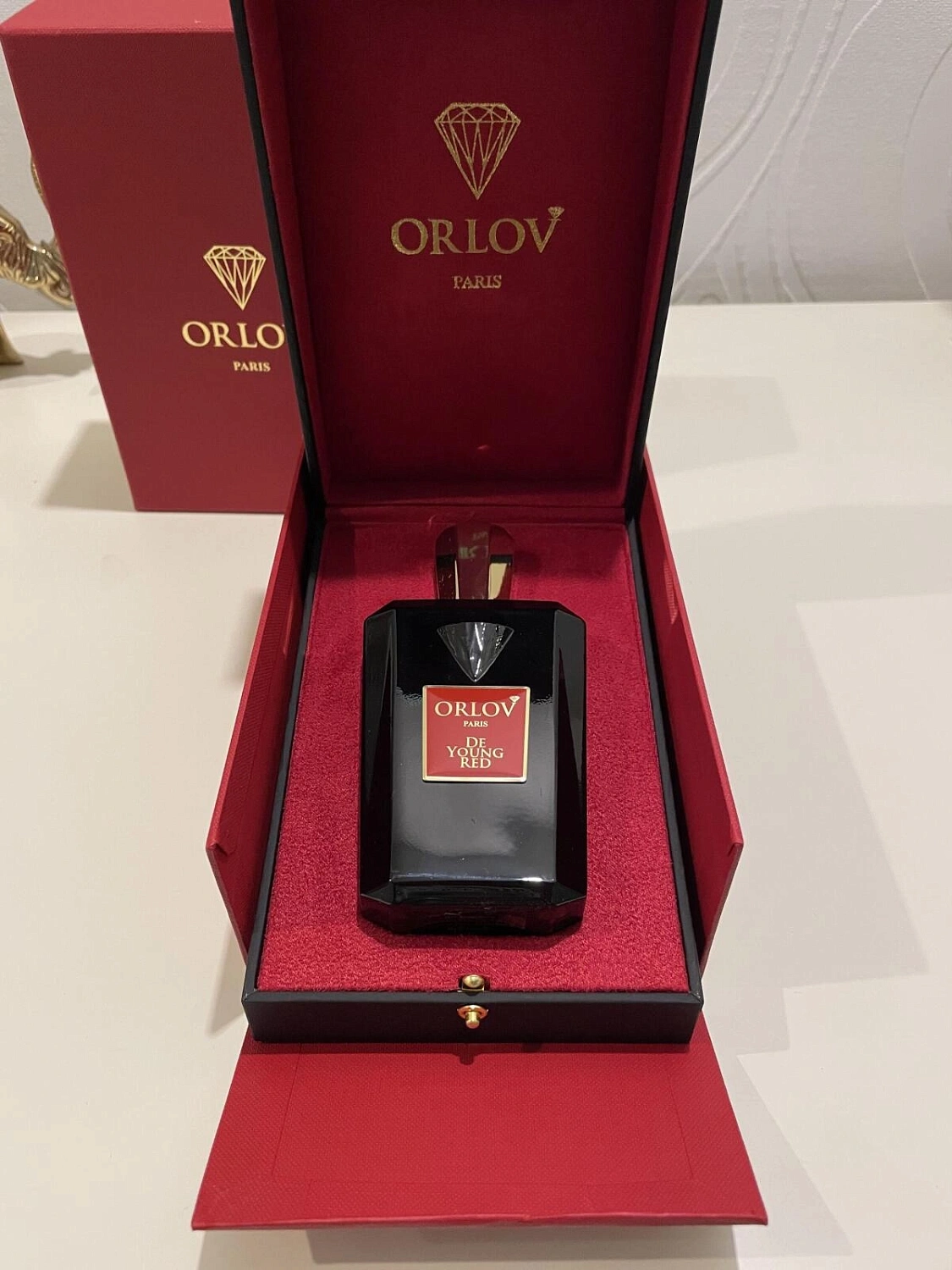 Orlov Paris De Young Red Orlov Paris De Young Red