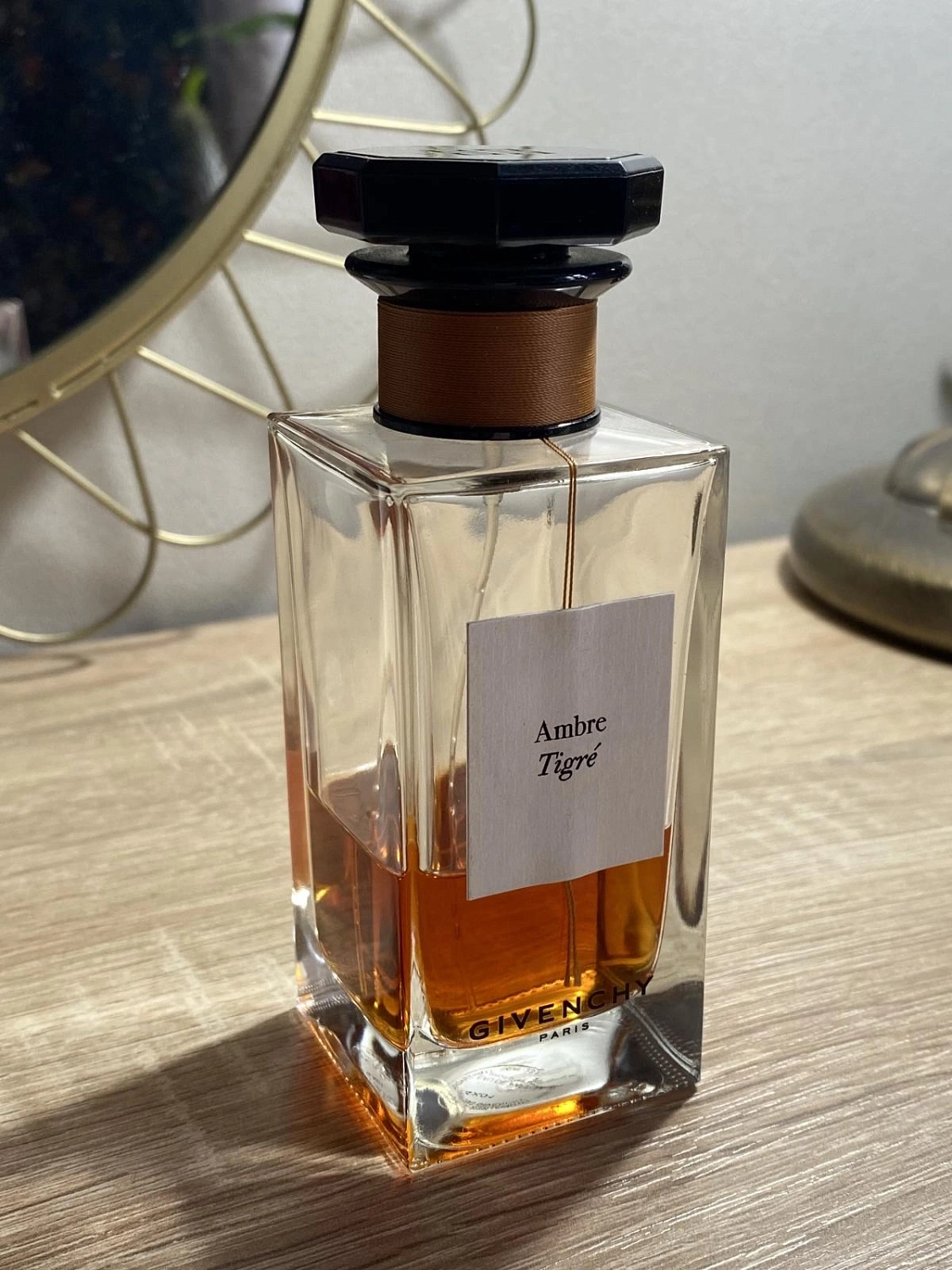L’Atelier de Givenchy: Ambre Tigre L’Atelier de Givenchy: Ambre Tigre