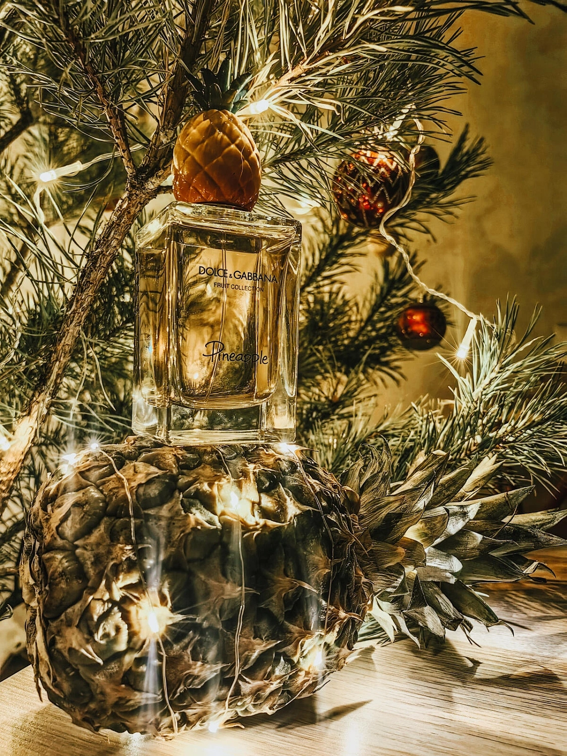 DOLCE & GABBANA Pineapple