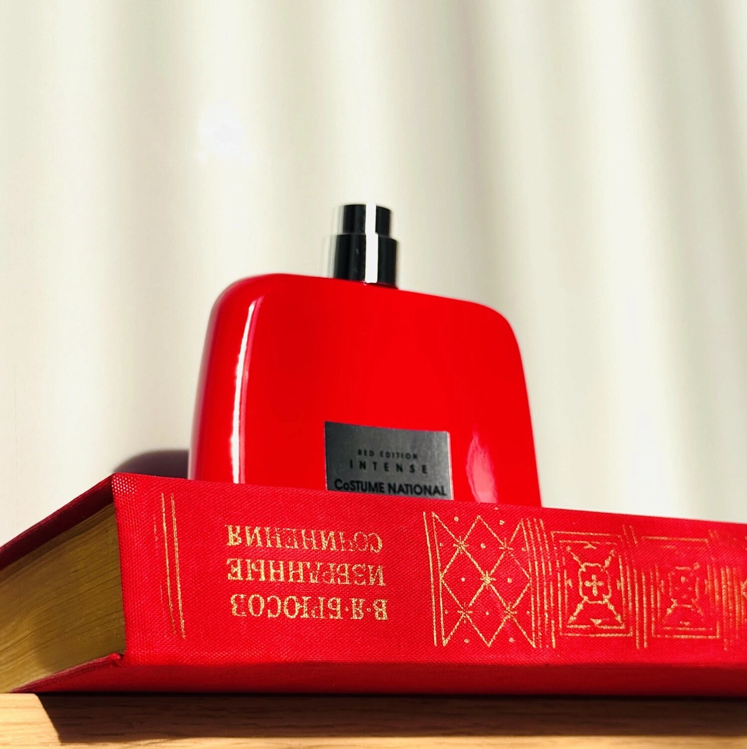 CoSTUME NATIONAL Intense Parfum Red Edition