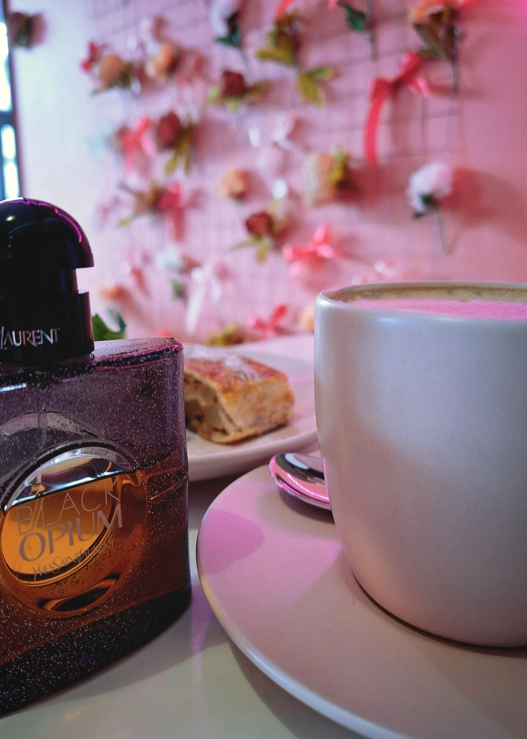 Yves Saint Laurent Black Opium Eau de Toilette 2018